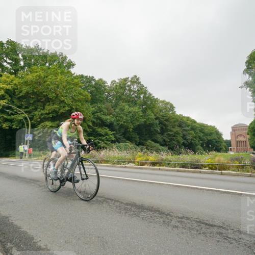 14.09.2025 - Stadtparktriathlon Michael Burmester http://msf.ph/oto/8890572 14.09.2025 09:53:35 Radfahren 500, 524, 529, 544, 585 meine-sportfotos.de