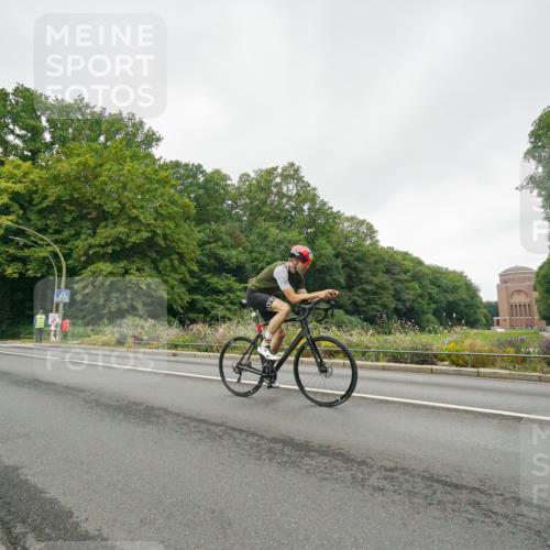 14.09.2025 - Stadtparktriathlon Michael Burmester http://msf.ph/oto/8890599 14.09.2025 09:55:09 Radfahren 509, 530, 554, 555, 571, 573, 578, 592, 602 meine-sportfotos.de