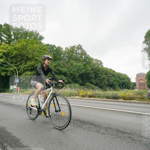 14.09.2025 - Stadtparktriathlon Michael Burmester http://msf.ph/oto/8890606 14.09.2025 09:55:15 Radfahren 509, 532, 534, 536, 554, 571, 573, 578, 592, 602 meine-sportfotos.de