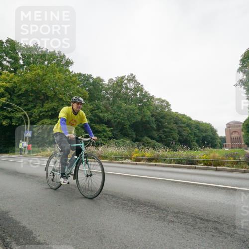 14.09.2025 - Stadtparktriathlon Michael Burmester http://msf.ph/oto/8890648 14.09.2025 09:57:20 Radfahren 446, 562, 588, 594, 597, 605 meine-sportfotos.de