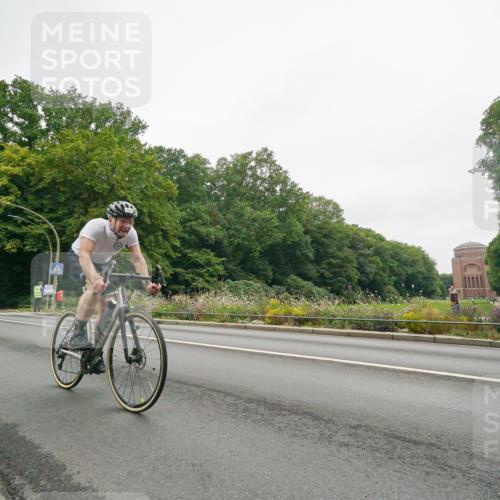 14.09.2025 - Stadtparktriathlon Michael Burmester http://msf.ph/oto/8890672 14.09.2025 09:59:26 Radfahren 558, 580, 584 meine-sportfotos.de