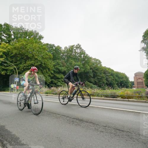 14.09.2025 - Stadtparktriathlon Michael Burmester http://msf.ph/oto/8890721 14.09.2025 10:02:02 Radfahren 529, 544, 595, 660 meine-sportfotos.de