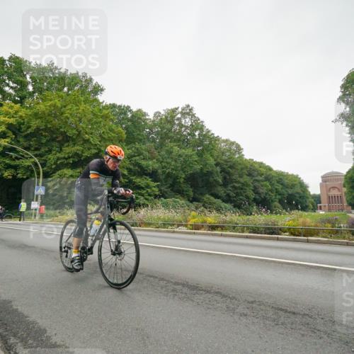 14.09.2025 - Stadtparktriathlon Michael Burmester http://msf.ph/oto/8890725 14.09.2025 10:02:14 Radfahren 525, 529, 551, 559 meine-sportfotos.de