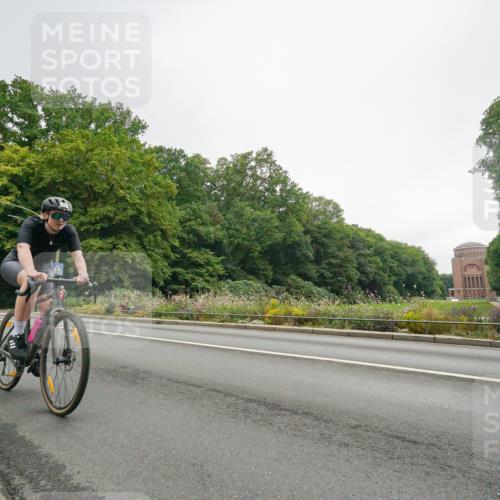 14.09.2025 - Stadtparktriathlon Michael Burmester http://msf.ph/oto/8890772 14.09.2025 10:04:58 Radfahren 536, 557, 567, 598 meine-sportfotos.de