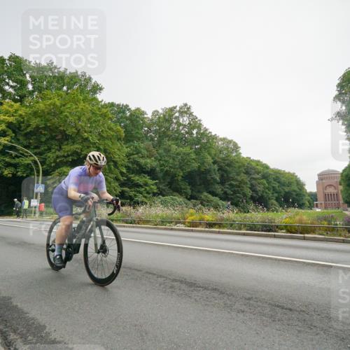14.09.2025 - Stadtparktriathlon Michael Burmester http://msf.ph/oto/8890785 14.09.2025 10:05:31 Radfahren 517, 547 meine-sportfotos.de