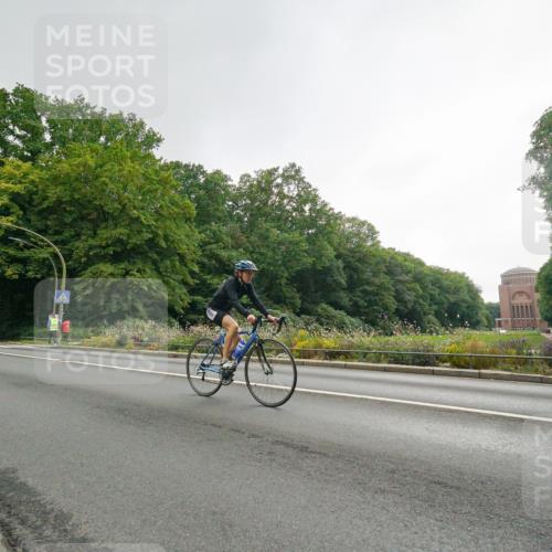 14.09.2025 - Stadtparktriathlon Michael Burmester http://msf.ph/oto/8891009 14.09.2025 10:18:12 Radfahren 602, 664, 674, 718 meine-sportfotos.de