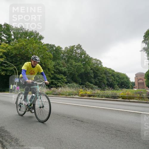 14.09.2025 - Stadtparktriathlon Michael Burmester http://msf.ph/oto/8891095 14.09.2025 10:21:44 Radfahren 528, 531, 562, 570, 586, 639, 691, 697 meine-sportfotos.de
