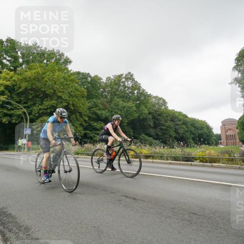 14.09.2025 - Stadtparktriathlon Michael Burmester http://msf.ph/oto/8891142 14.09.2025 10:23:26 Radfahren 517, 555, 573, 587, 607, 615, 626, 636, 642, 647, 706 meine-sportfotos.de