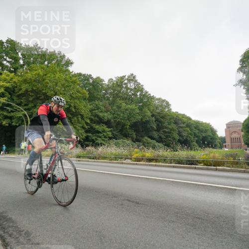 14.09.2025 - Stadtparktriathlon Michael Burmester http://msf.ph/oto/8891227 14.09.2025 10:26:38 Radfahren 561, 588, 641, 664, 692 meine-sportfotos.de