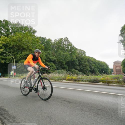 14.09.2025 - Stadtparktriathlon Michael Burmester http://msf.ph/oto/8891233 14.09.2025 10:26:52 Radfahren 514, 544, 606, 609, 659, 718 meine-sportfotos.de