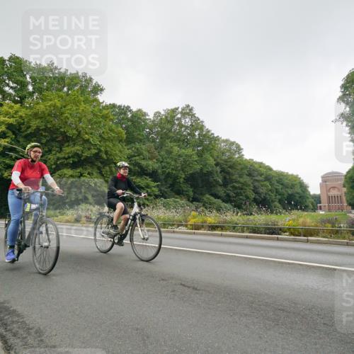 14.09.2025 - Stadtparktriathlon Michael Burmester http://msf.ph/oto/8891296 14.09.2025 10:29:52 Radfahren 531, 562, 602, 639, 682 meine-sportfotos.de