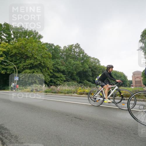 14.09.2025 - Stadtparktriathlon Michael Burmester http://msf.ph/oto/8891303 14.09.2025 10:30:14 Radfahren 509, 515, 590, 637 meine-sportfotos.de