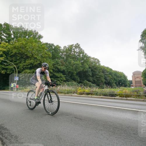 14.09.2025 - Stadtparktriathlon Michael Burmester http://msf.ph/oto/8891335 14.09.2025 10:31:20 Radfahren 553, 599, 650 meine-sportfotos.de