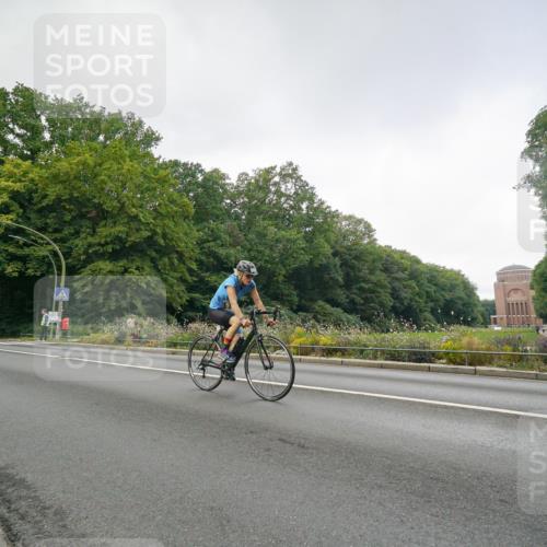 14.09.2025 - Stadtparktriathlon Michael Burmester http://msf.ph/oto/8891350 14.09.2025 10:32:05 Radfahren 517, 528, 654, 716, 763 meine-sportfotos.de