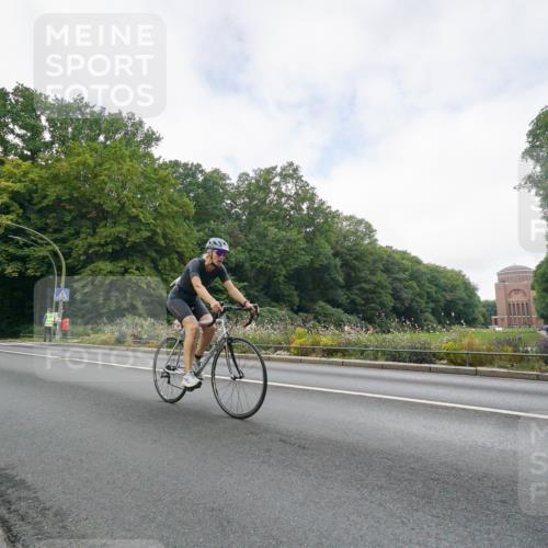 14.09.2025 - Stadtparktriathlon Michael Burmester http://msf.ph/oto/8891385 14.09.2025 10:34:51 Radfahren 568, 659, 664, 749, 793 meine-sportfotos.de