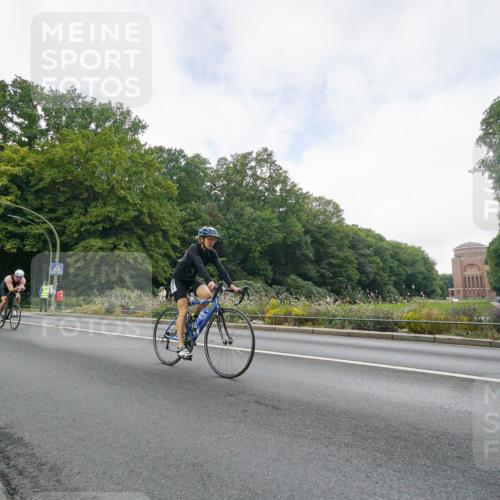 14.09.2025 - Stadtparktriathlon Michael Burmester http://msf.ph/oto/8891387 14.09.2025 10:34:53 Radfahren 511, 568, 659, 664, 749, 793 meine-sportfotos.de