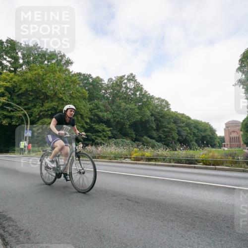14.09.2025 - Stadtparktriathlon Michael Burmester http://msf.ph/oto/8891392 14.09.2025 10:35:00 Radfahren 511, 568, 793 meine-sportfotos.de