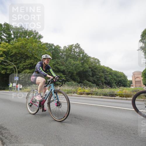 14.09.2025 - Stadtparktriathlon Michael Burmester http://msf.ph/oto/8891457 14.09.2025 10:37:33 Radfahren 535, 632, 685, 688, 702, 727, 743, 753 meine-sportfotos.de