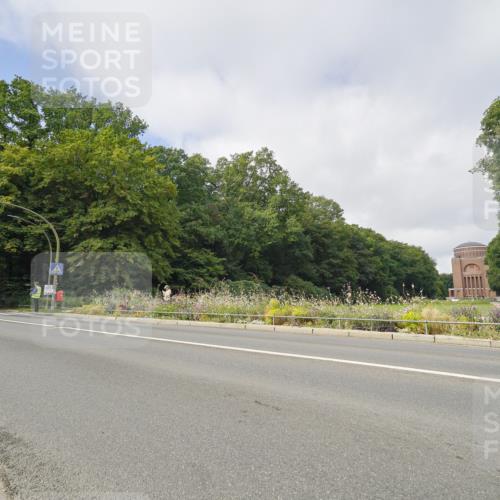 14.09.2025 - Stadtparktriathlon Michael Burmester http://msf.ph/oto/8891523 14.09.2025 10:39:16 Radfahren 515, 697, 732, 758, 786, 801 meine-sportfotos.de