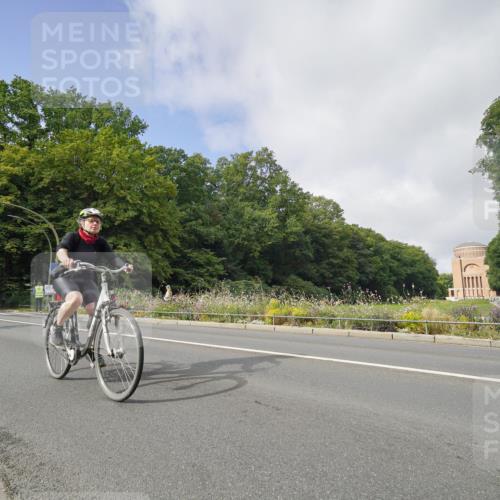 14.09.2025 - Stadtparktriathlon Michael Burmester http://msf.ph/oto/8891614 14.09.2025 10:40:46 Radfahren 641, 655, 682, 701, 787, 816, 821 meine-sportfotos.de