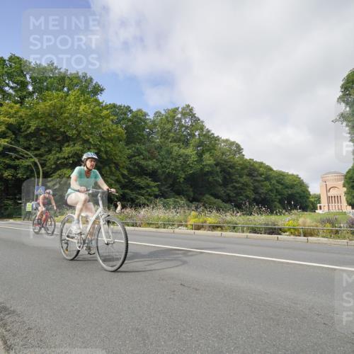 14.09.2025 - Stadtparktriathlon Michael Burmester http://msf.ph/oto/8891616 14.09.2025 10:40:48 Radfahren 641, 655, 682, 695, 701, 787, 816, 821 meine-sportfotos.de