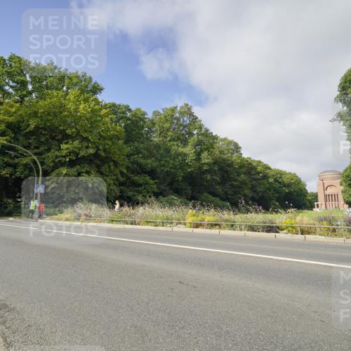 14.09.2025 - Stadtparktriathlon Michael Burmester http://msf.ph/oto/8891652 14.09.2025 10:41:18 Radfahren 728, 746, 791, 793 meine-sportfotos.de