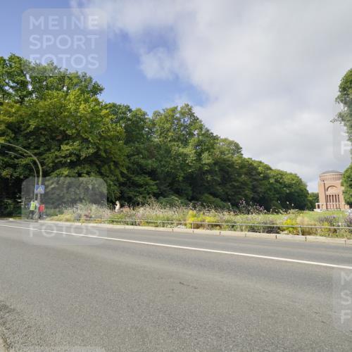 14.09.2025 - Stadtparktriathlon Michael Burmester http://msf.ph/oto/8891654 14.09.2025 10:41:18 Radfahren 728, 746, 791, 793 meine-sportfotos.de