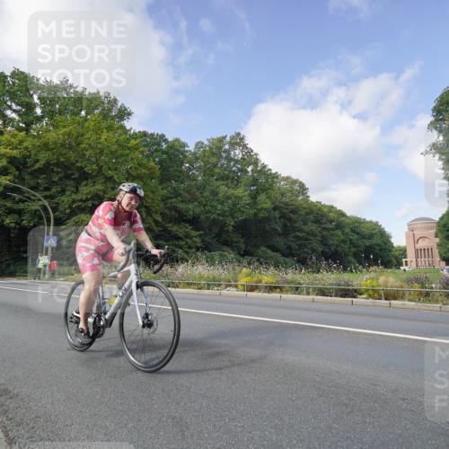 14.09.2025 - Stadtparktriathlon Michael Burmester http://msf.ph/oto/8891775 14.09.2025 10:45:09 Radfahren 629, 642, 671, 691, 759, 799 meine-sportfotos.de