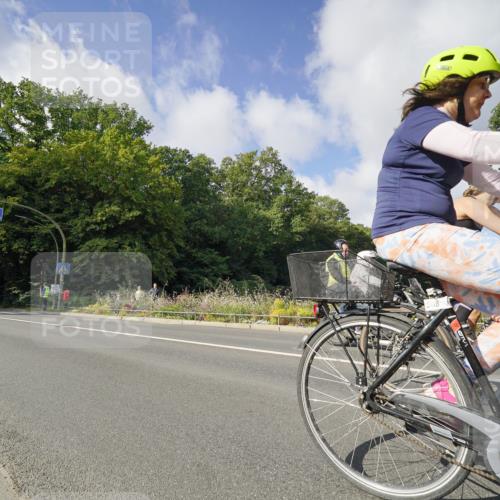 14.09.2025 - Stadtparktriathlon Michael Burmester http://msf.ph/oto/8891828 14.09.2025 10:47:23 Radfahren 568, 645, 735, 736, 790 meine-sportfotos.de