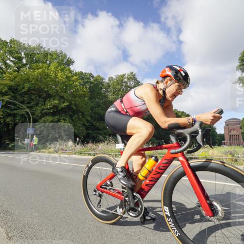 14.09.2025 - Stadtparktriathlon Michael Burmester http://msf.ph/oto/8891839 14.09.2025 10:47:53 Radfahren 641, 695, 697, 729, 787, 793 meine-sportfotos.de