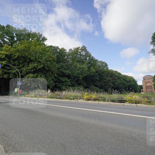 14.09.2025 - Stadtparktriathlon Michael Burmester http://msf.ph/oto/8891954 14.09.2025 10:52:25 Radfahren 633, 655, 663, 748, 800, 805, 806 meine-sportfotos.de