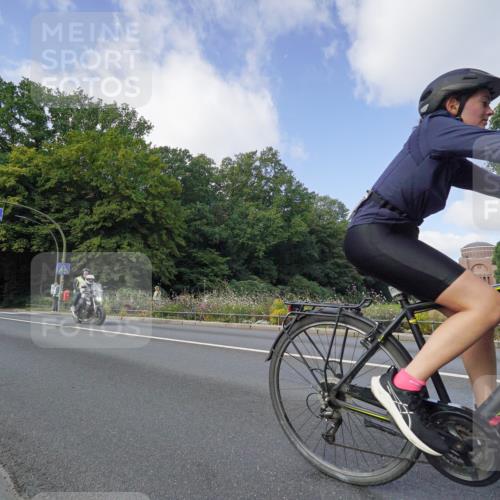 14.09.2025 - Stadtparktriathlon Michael Burmester http://msf.ph/oto/8891969 14.09.2025 10:52:56 Radfahren 646, 657, 708, 730 meine-sportfotos.de