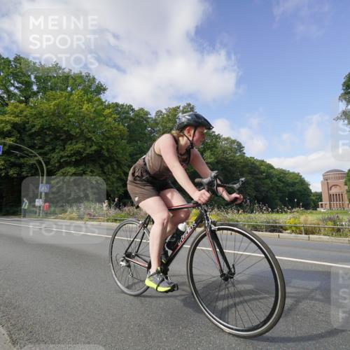 14.09.2025 - Stadtparktriathlon Michael Burmester http://msf.ph/oto/8892022 14.09.2025 10:54:48 Radfahren 627, 636, 700, 702, 728, 732, 736, 780, 787, 790, 825, 901 meine-sportfotos.de