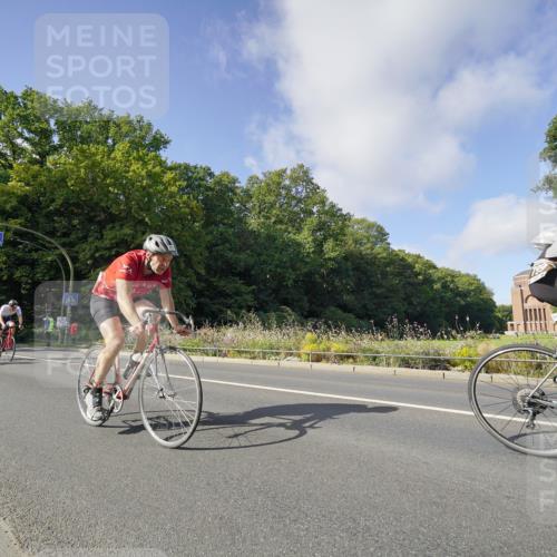 14.09.2025 - Stadtparktriathlon Michael Burmester http://msf.ph/oto/8892165 14.09.2025 10:59:02 Radfahren 727, 739, 743, 750, 759, 799, 804, 862, 873, 882, 917, 920 meine-sportfotos.de