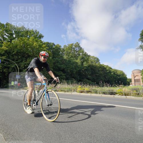 14.09.2025 - Stadtparktriathlon Michael Burmester http://msf.ph/oto/8892180 14.09.2025 10:59:22 Radfahren 748, 752, 775, 800, 813, 886, 889 meine-sportfotos.de
