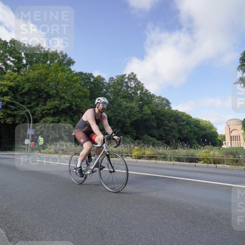 14.09.2025 - Stadtparktriathlon Michael Burmester http://msf.ph/oto/8892215 14.09.2025 11:00:43 Radfahren 600, 643, 716, 724, 730, 735, 793, 838, 865, 870, 918, 921 meine-sportfotos.de