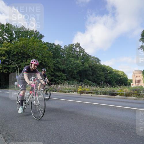 14.09.2025 - Stadtparktriathlon Michael Burmester http://msf.ph/oto/8892222 14.09.2025 11:00:49 Radfahren 716, 724, 730, 735, 793, 805, 865, 870, 918 meine-sportfotos.de