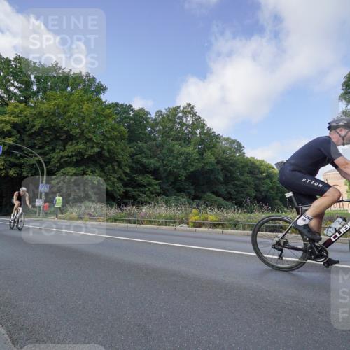 14.09.2025 - Stadtparktriathlon Michael Burmester http://msf.ph/oto/8892223 14.09.2025 11:00:50 Radfahren 716, 724, 730, 735, 793, 805, 865, 918 meine-sportfotos.de