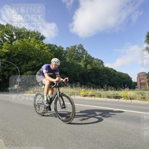 14.09.2025 - Stadtparktriathlon Michael Burmester http://msf.ph/oto/8892293 14.09.2025 11:03:23 Radfahren 657, 764, 782, 783, 788, 811, 849, 888 meine-sportfotos.de