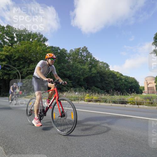 14.09.2025 - Stadtparktriathlon Michael Burmester http://msf.ph/oto/8892302 14.09.2025 11:03:44 Radfahren 740, 760, 765, 767, 781, 792, 798, 909 meine-sportfotos.de
