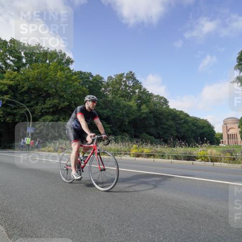 14.09.2025 - Stadtparktriathlon Michael Burmester http://msf.ph/oto/8892327 14.09.2025 11:04:23 Radfahren 628, 671, 686, 771, 774, 802, 803, 818, 857 meine-sportfotos.de