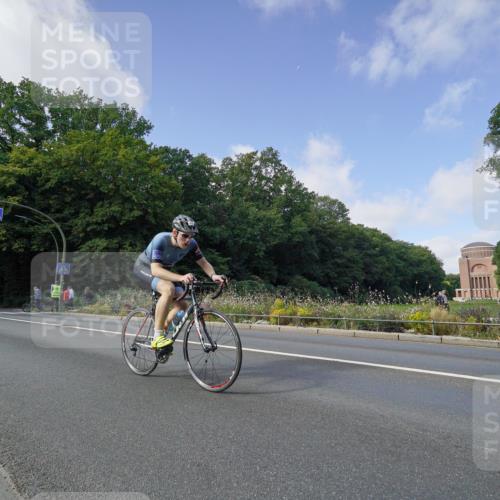 14.09.2025 - Stadtparktriathlon Michael Burmester http://msf.ph/oto/8892336 14.09.2025 11:04:42 Radfahren 627, 746, 754, 807, 824, 905 meine-sportfotos.de