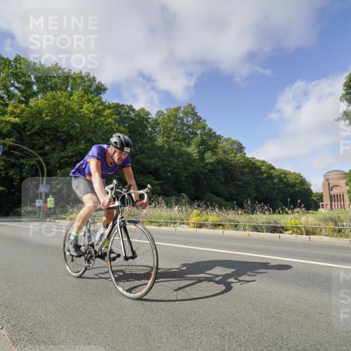 14.09.2025 - Stadtparktriathlon Michael Burmester http://msf.ph/oto/8892445 14.09.2025 11:08:56 Radfahren 766, 787, 808, 843, 875, 876, 895 meine-sportfotos.de