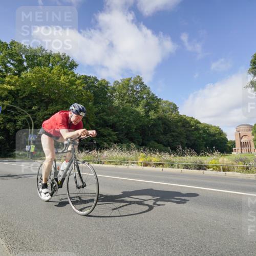 14.09.2025 - Stadtparktriathlon Michael Burmester http://msf.ph/oto/8892494 14.09.2025 11:11:42 Radfahren 740, 792, 911, 914 meine-sportfotos.de