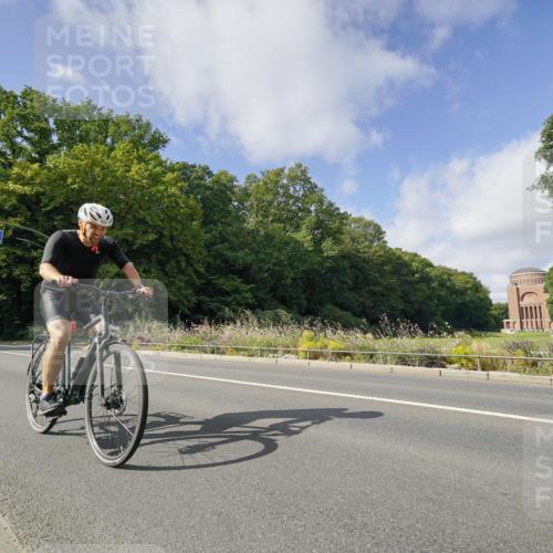 14.09.2025 - Stadtparktriathlon Michael Burmester http://msf.ph/oto/8892557 14.09.2025 11:14:11 Radfahren 744, 796, 824, 847, 850, 873, 1012 meine-sportfotos.de