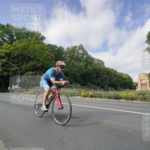 14.09.2025 - Stadtparktriathlon Michael Burmester http://msf.ph/oto/8892603 14.09.2025 11:16:20 Radfahren 655, 808, 831, 851, 876, 895, 943 meine-sportfotos.de