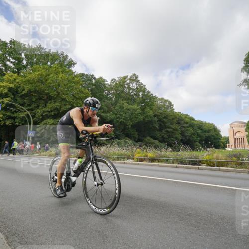 14.09.2025 - Stadtparktriathlon Michael Burmester http://msf.ph/oto/8892692 14.09.2025 11:20:22 Radfahren 772, 853, 859, 865, 872 meine-sportfotos.de