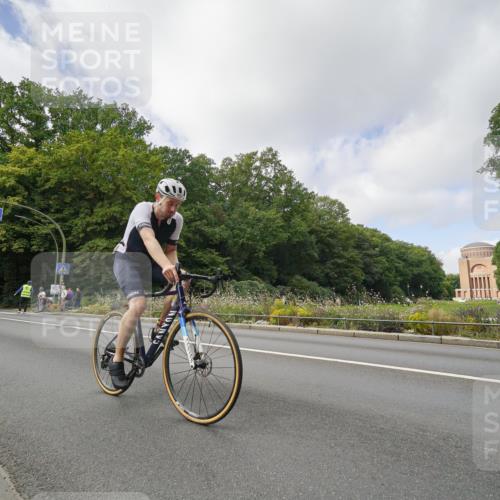 14.09.2025 - Stadtparktriathlon Michael Burmester http://msf.ph/oto/8892695 14.09.2025 11:20:24 Radfahren 772, 847, 853, 859, 865, 872, 874 meine-sportfotos.de