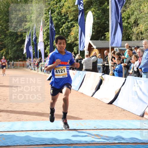 14.09.2025 - Airport Race Strokosch-Dieckow http://msf.ph/oto/8892735 14.09.2025 12:01:55 Ziel 4121, 5044, 5243 meine-sportfotos.de