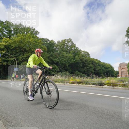 14.09.2025 - Stadtparktriathlon Michael Burmester http://msf.ph/oto/8892738 14.09.2025 11:22:09 Radfahren 842, 855, 929, 939, 952, 964, 972, 1007, 1014, 1017 meine-sportfotos.de